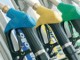 Carburante, scendono ancora i prezzi di benzina e gasolio