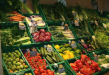 Sorpresi a vendere frutta e verdura privi di documentazioni: sanzionati venditori ambulanti