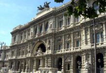 Ucciso con 16 coltellate, confermati due ergastoli