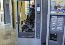 Ladri al cimitero, svuotate macchinette automatiche