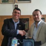 Consegna-defibrillatore-1