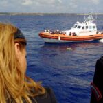 Corona-di-fiori-sul-luogo-d