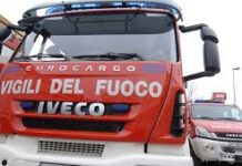 Naro, in fiamme trattore in una azienda agricola