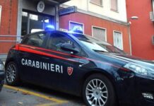 Mezzo chilo di droga tra cocaina e hashish e 5 mila euro in contanti, due arresti