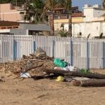 Spiagge sporche tra San Leone e Maddalusa, trionfa l’inciviltà
