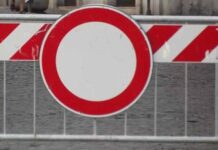 Campobello di Licata, interdizione al traffico veicolare di una strada dissestata