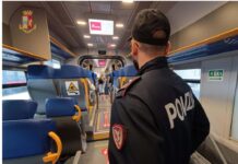 Imbrattavano convogli ferroviari, 4 denunce