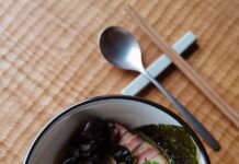 Alghe alimentari, il nuovo superfood tra delizia e salute Noodle Korean Soup