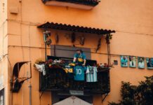 Dallo stadio al digitale: come tifosi e comunità locali vivono oggi lo sport