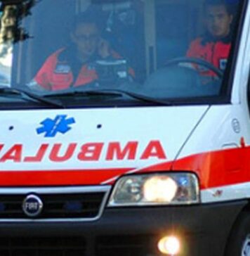 Gravissimo incidente sulla statale tra Naro e Camastra, scontro tra camion e auto: un 24enne morto e diversi feriti