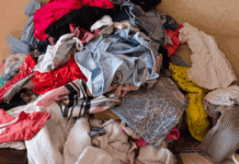Seconda raccolta del mese di marzo a Campobello di Licata di indumenti usati