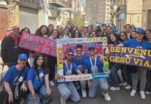 Canicattì saluta il Giovani in Festa e passa la Croce a Comitini (Video)