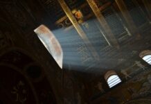 Duomo di Monreale, si presenta ”Il grande sogno” white ceiling with gold frame